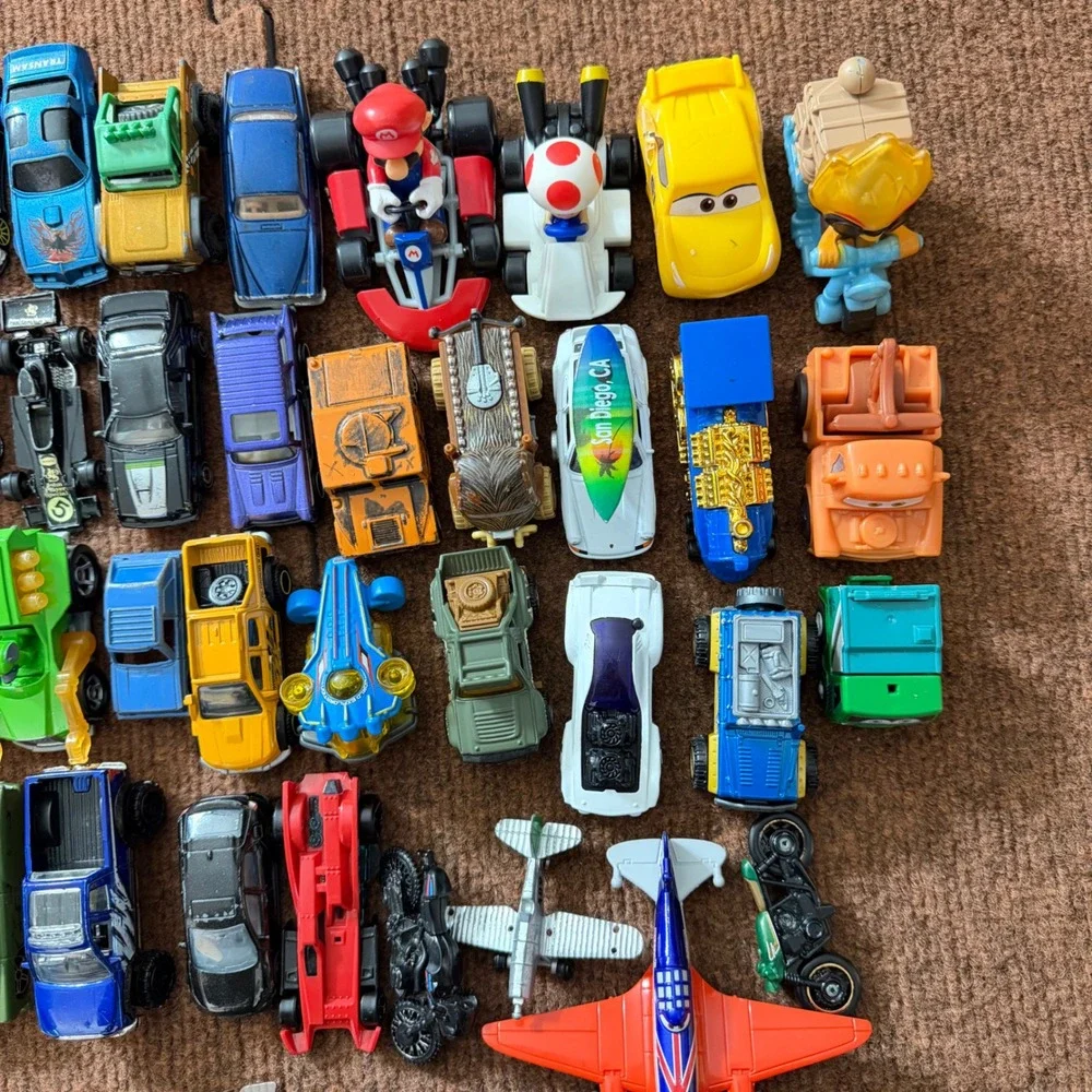 Mixed Toy Vehicle Lot Hot Wheels Mario‎ Kart Paw Patrol Disney Cars Darda 60+ Pc